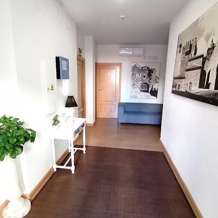 Hostal Hernan Cortes Caces Buitenkant foto