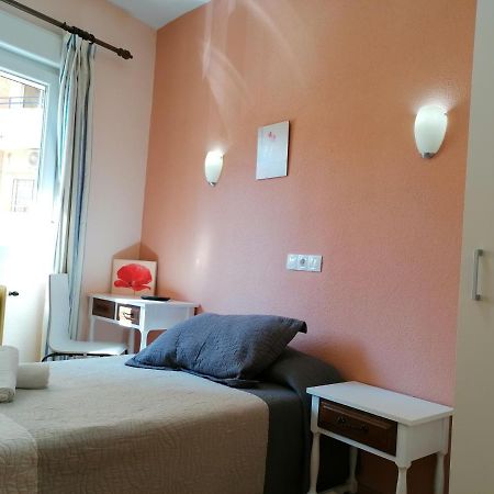 Hostal Hernan Cortes Caces Buitenkant foto