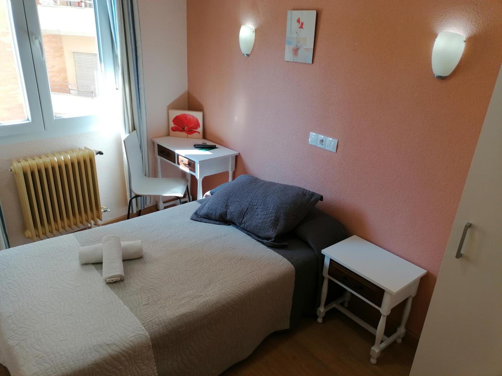 Hostal Hernan Cortes Caces Buitenkant foto